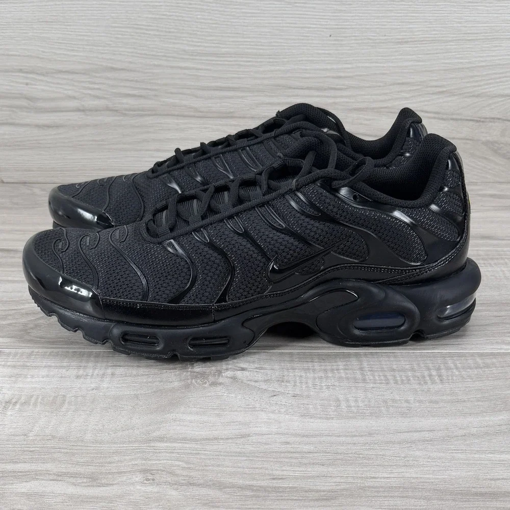 Nike Air Max Plus TN Tuned Triple Black Blackout All 604133-050 sz 13 Men's